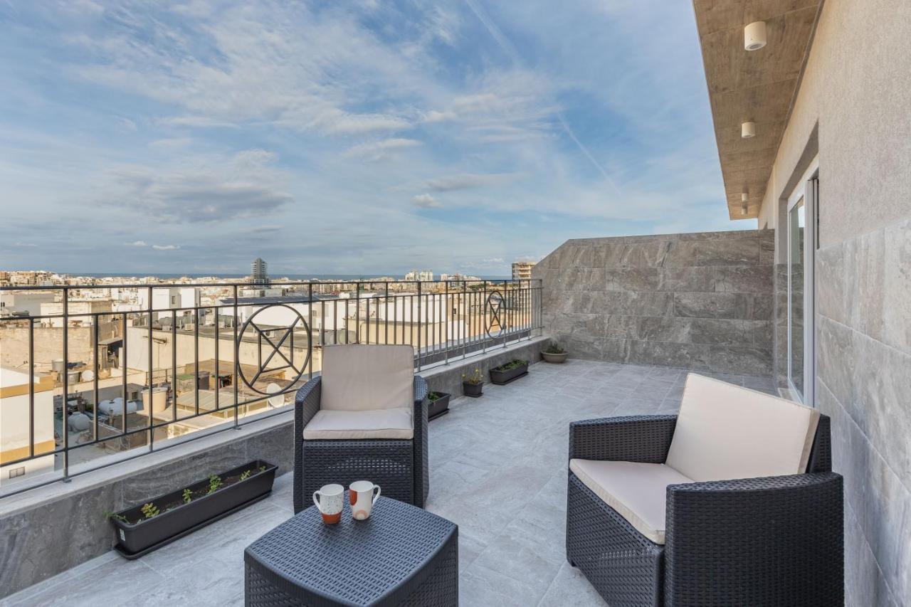 Terrace View-Stylish Two Bedrooms Fully Ac-Wifi Penthouse ムサイダ エクステリア 写真