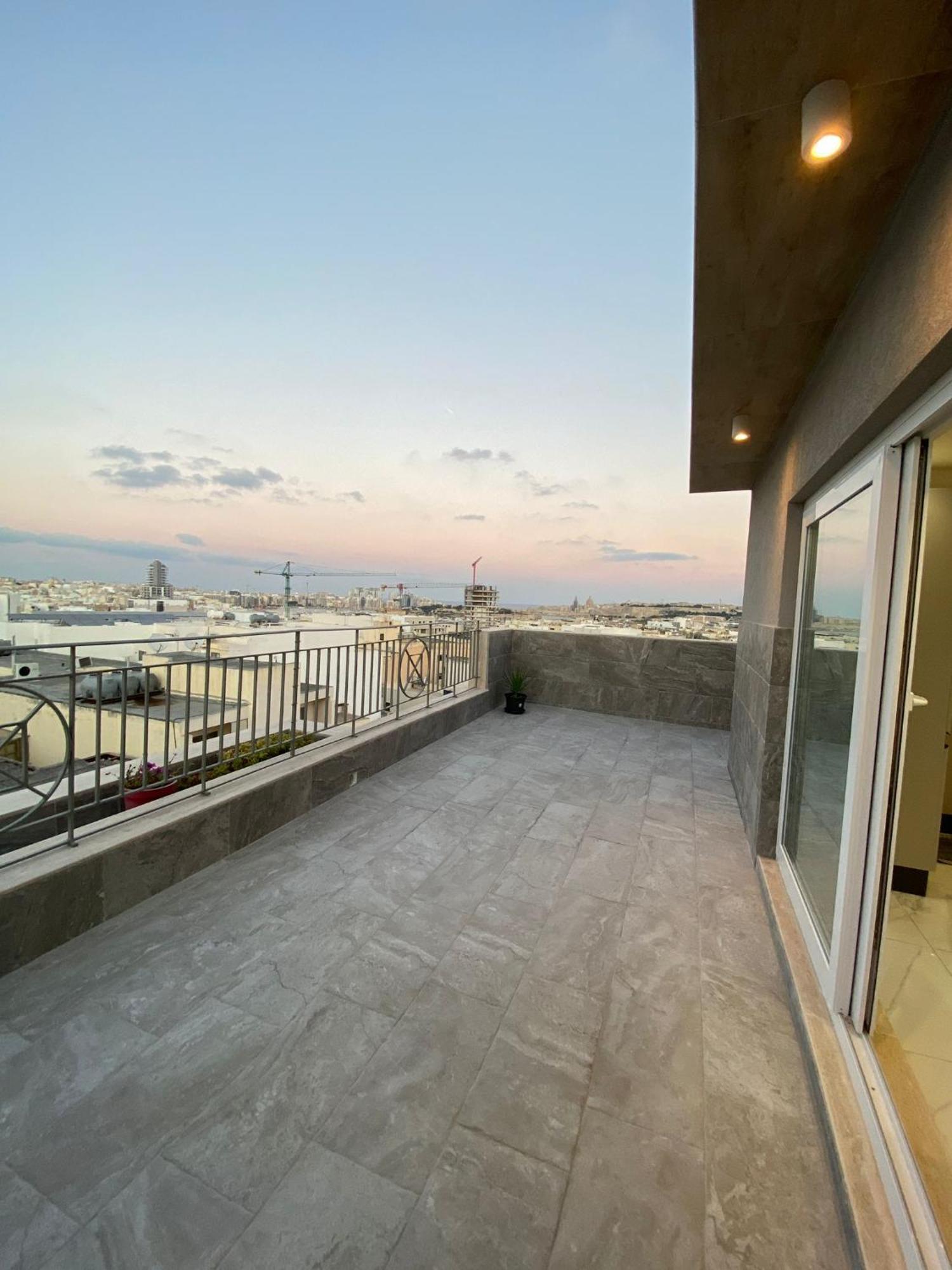 Terrace View-Stylish Two Bedrooms Fully Ac-Wifi Penthouse ムサイダ エクステリア 写真